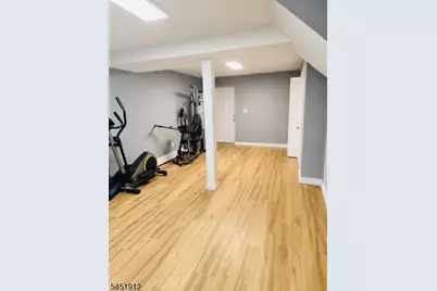 16 Victoria Ave, Newark, NJ 07104 - Photo 15