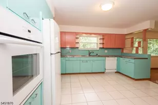 681 Easton Ave, Franklin Township, NJ 08873 - Photo 5