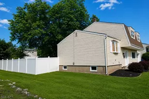 13 Patton Dr, Franklin Township, NJ 08873 - Photo 3