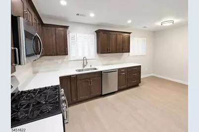 13 Patton Dr, Franklin Township, NJ 08873 - Photo 29