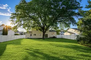 13 Patton Dr, Franklin Township, NJ 08873 - Photo 5