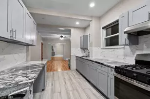 285 Amherst St, East Orange, NJ 07018 - Photo 5