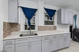 285 Amherst St, East Orange, NJ 07018 - Photo 13