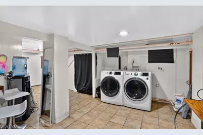 502 Burnside St, Orange, NJ 07050 - Photo 17