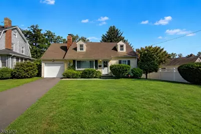 115 Willow Ave, North Plainfield, NJ 07060 - Photo 3