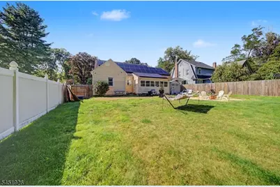115 Willow Ave, North Plainfield, NJ 07060 - Photo 37