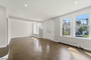 21 Hazard Pl, Elizabeth, NJ 07208 - Photo 7