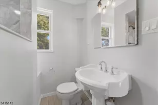 21 Hazard Pl, Elizabeth, NJ 07208 - Photo 17