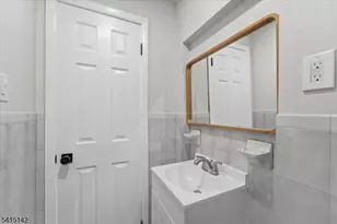 21 Hazard Pl, Elizabeth, NJ 07208 - Photo 13
