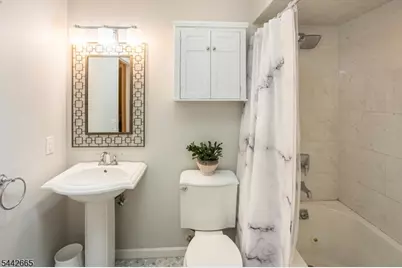 10 Brookstone Cir, Parsippany, NJ 07950 - Photo 21