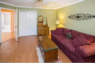 10 Brookstone Cir, Parsippany, NJ 07950 - Photo 23