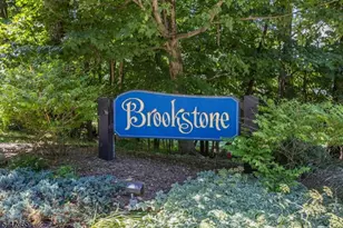 10 Brookstone Cir, Parsippany, NJ 07950 - Photo 31