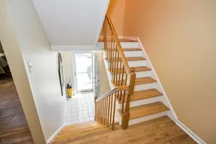 10 Brookstone Cir, Parsippany, NJ 07950 - Photo 3