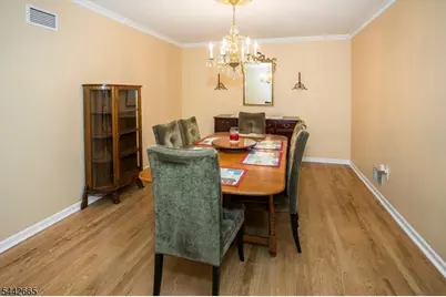 10 Brookstone Cir, Parsippany, NJ 07950 - Photo 7