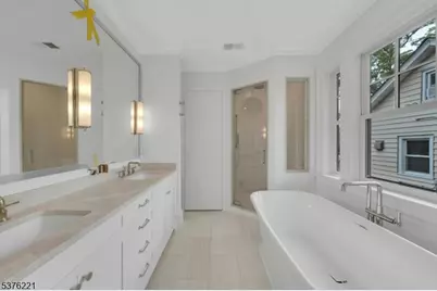 82 Watchung Ave, Montclair, NJ 07043 - Photo 29