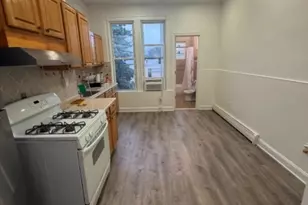 90 Hancock Ave, Jersey City, NJ 07307 - Photo 3