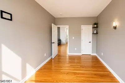 305 Cator Ave, Jersey City, NJ 07305 - Photo 13