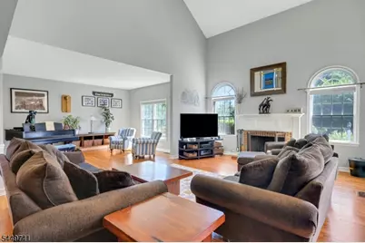 7 Bentley Way, Washington Township, NJ 07853 - Photo 15
