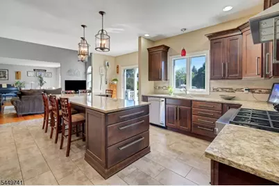 7 Bentley Way, Washington Township, NJ 07853 - Photo 11
