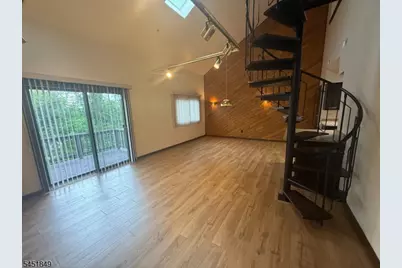11 Great Gorge Dr #8, Vernon, NJ 07462 - Photo 3