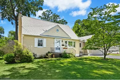 329 Maplewood Ave, Kenilworth, NJ 07033 - Photo 1