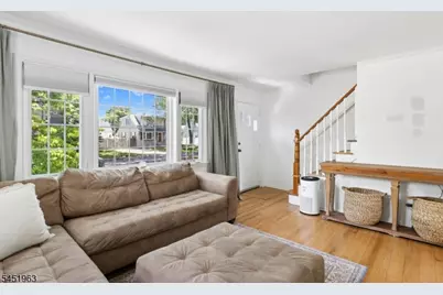 329 Maplewood Ave, Kenilworth, NJ 07033 - Photo 3