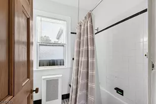 122 2nd Ave, Newark, NJ 07104 - Photo 25