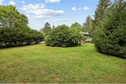 161 Chamberlain Rd, Jefferson Township, NJ 07438 - Photo 3