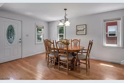 19 Edgewood Rd, Ringwood, NJ 07456 - Photo 3