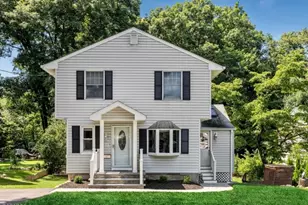 19 Edgewood Rd, Ringwood, NJ 07456 - Photo 1