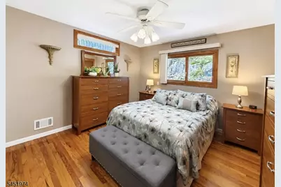 32 Mountain Ave, Rockaway Township, NJ 07866 - Photo 15