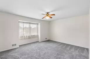 624 Robin Rd, Hillsborough Township, NJ 08844 - Photo 9