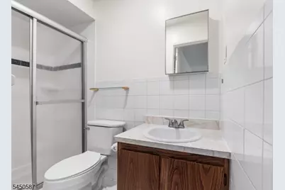 624 Robin Rd, Hillsborough Township, NJ 08844 - Photo 17