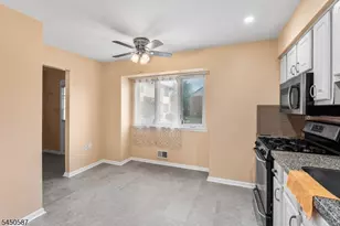 624 Robin Rd, Hillsborough Township, NJ 08844 - Photo 5