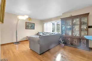 637 Britton St, Elizabeth, NJ 07202 - Photo 5