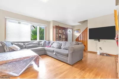 637 Britton St, Elizabeth, NJ 07202 - Photo 3
