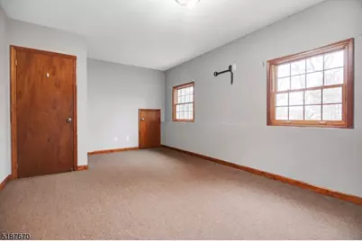 28 Bear Brook Ln, Livingston, NJ 07039 - Photo 17