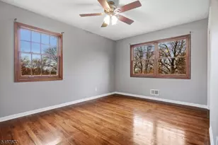 28 Bear Brook Ln, Livingston, NJ 07039 - Photo 13