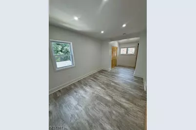 262 Anderson St #2, Hackensack, NJ 07601 - Photo 11