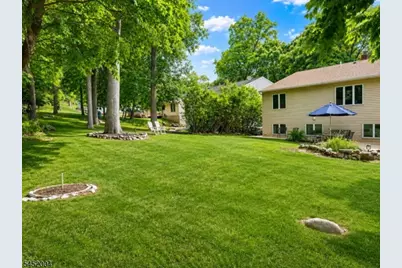 72 W Lake Shore Dr, Rockaway Township, NJ 07866 - Photo 33