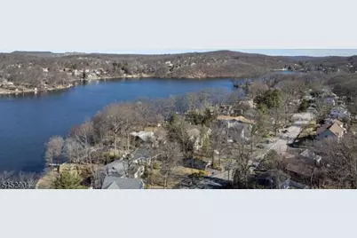 72 W Lake Shore Dr, Rockaway Township, NJ 07866 - Photo 37
