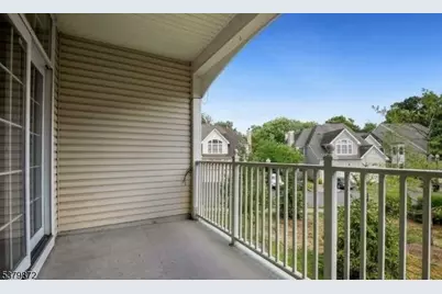 109 Turlington Ct, Livingston, NJ 07039 - Photo 15