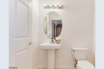 109 Turlington Ct, Livingston, NJ 07039 - Photo 11