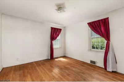 1014 Raritan Rd, Cranford Township, NJ 07016 - Photo 9