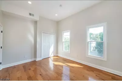 26 Washington St #4-2L, Montclair, NJ 07042 - Photo 9