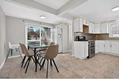 112 Rosewood Ter, Linden, NJ 07036 - Photo 9