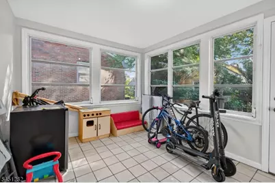 112 Rosewood Ter, Linden, NJ 07036 - Photo 15