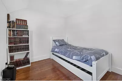 112 Rosewood Ter, Linden, NJ 07036 - Photo 27