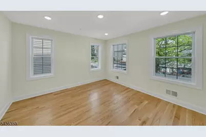 58 Vermont Ave, Newark, NJ 07106 - Photo 11
