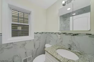 58 Vermont Ave, Newark, NJ 07106 - Photo 15